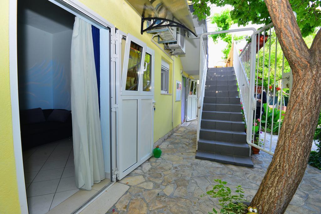 Apartments Veky 3 Split Buitenkant foto