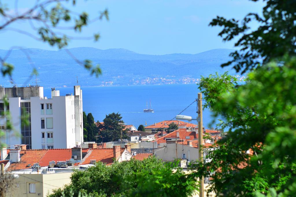 Apartments Veky 3 Split Buitenkant foto